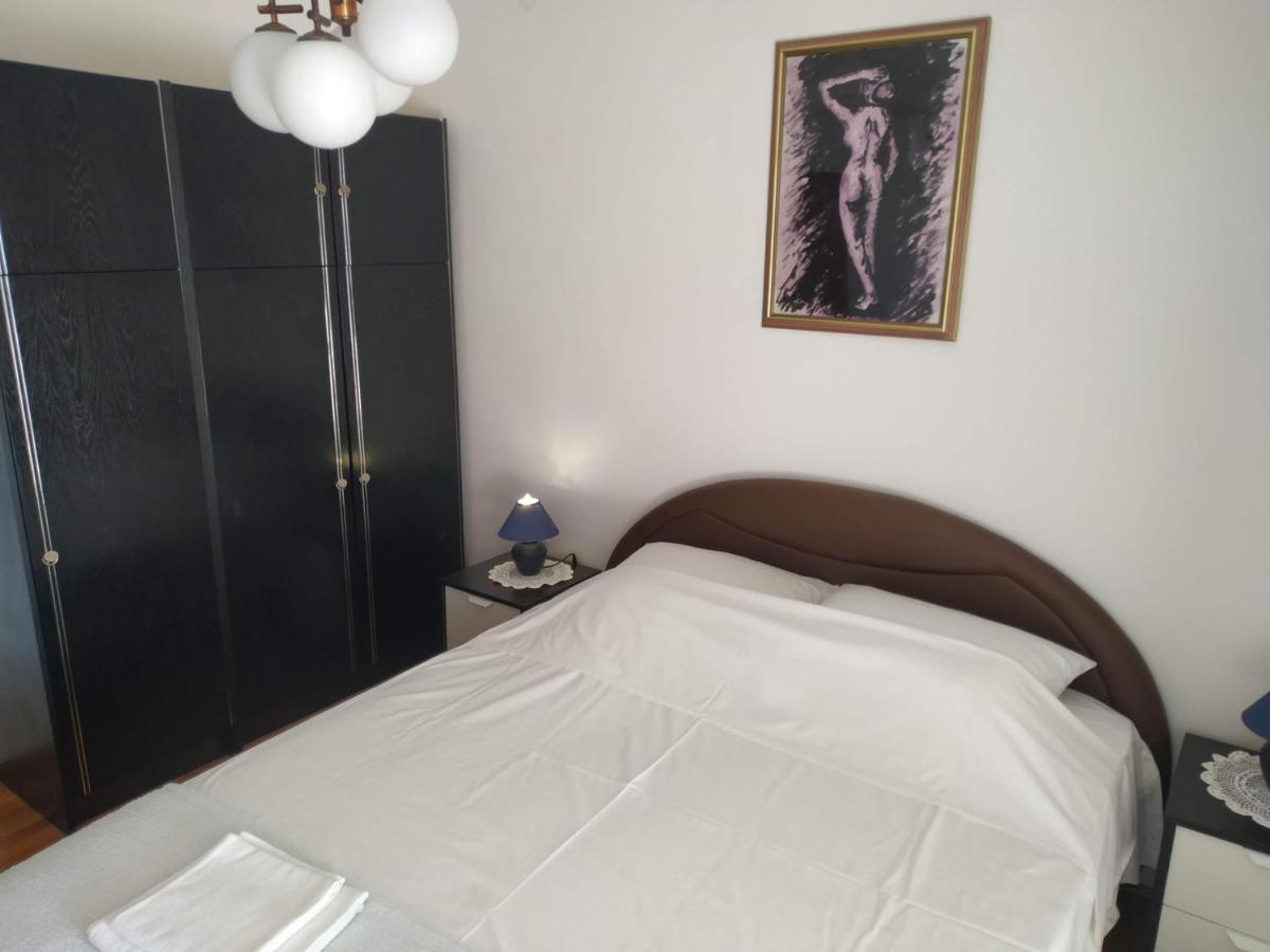 Apartments Marino ノヴィ・ヴィノドロスキー エクステリア 写真